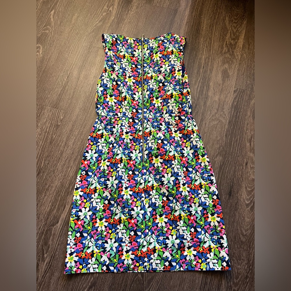 KATE SPADE Mira in Full Bloom Sleeveless Dress
Silk Blend Floral Dress Size 4 - Picture 9 of 15